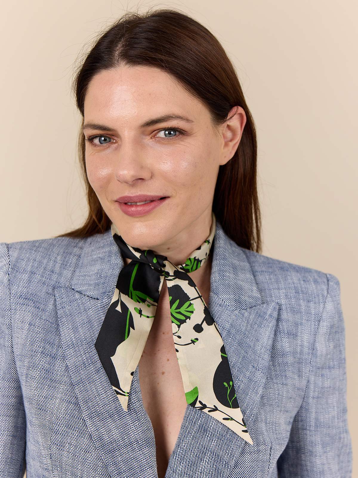 Schmaler Twilly-Schal in Monochrom. 100 % Seide. Creme, Schwarz, Grün. Bella Ballou