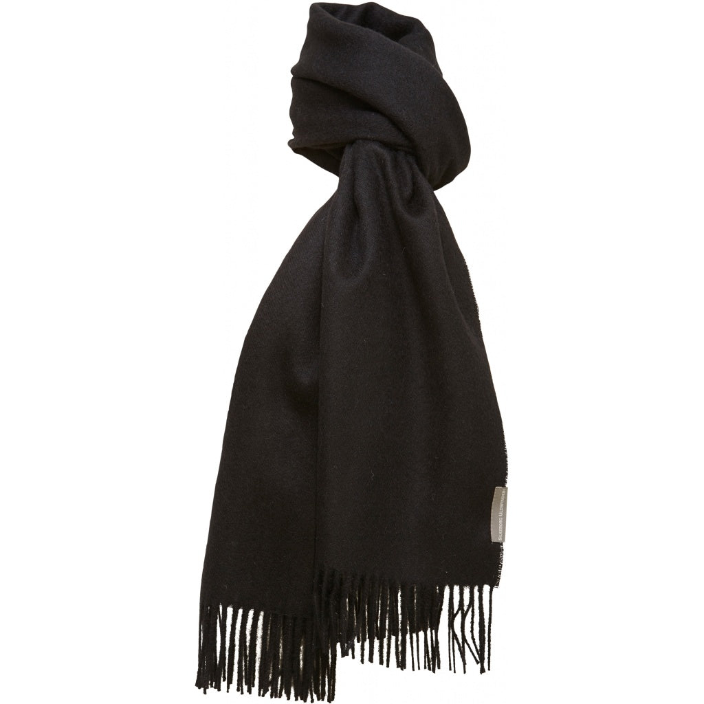 Scarf Lima. Unisex. 100% baby alpaca wool. Black. Silkeborg wool spinning mill