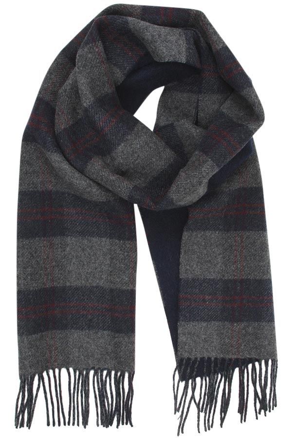 Stilfuldt halstørklæde til mænd. Uld. Kombination af flere farver.