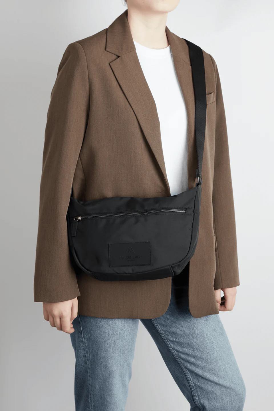 CasieMBG Large Crossbody. Unisex. Black. Recycled polyester. Markberg