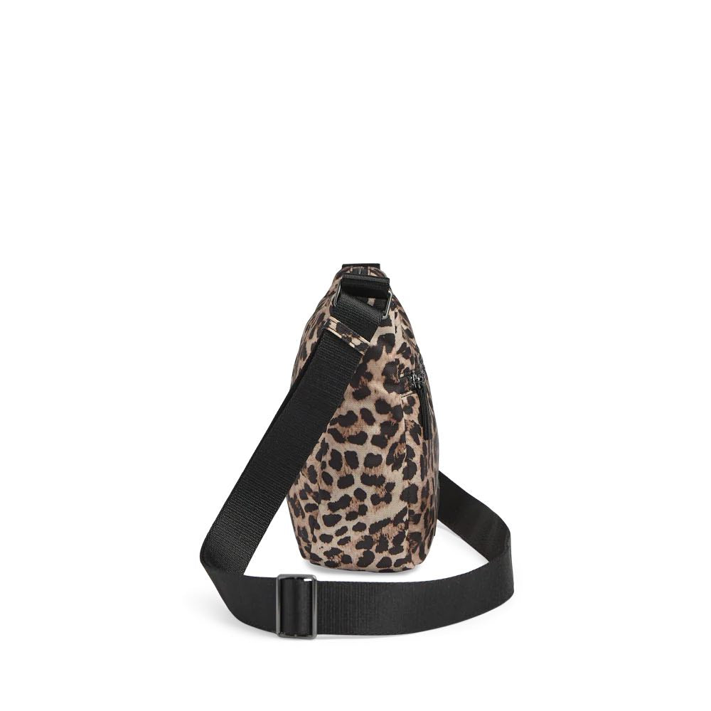 MonoMBG Crossbody bag. Leopard print. Recycled polyester. Markberg