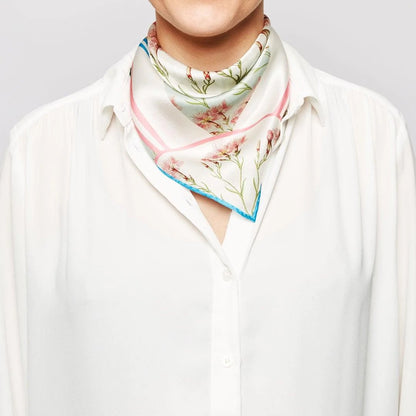 Nellike silketørklæde til kvinder. 100% silke