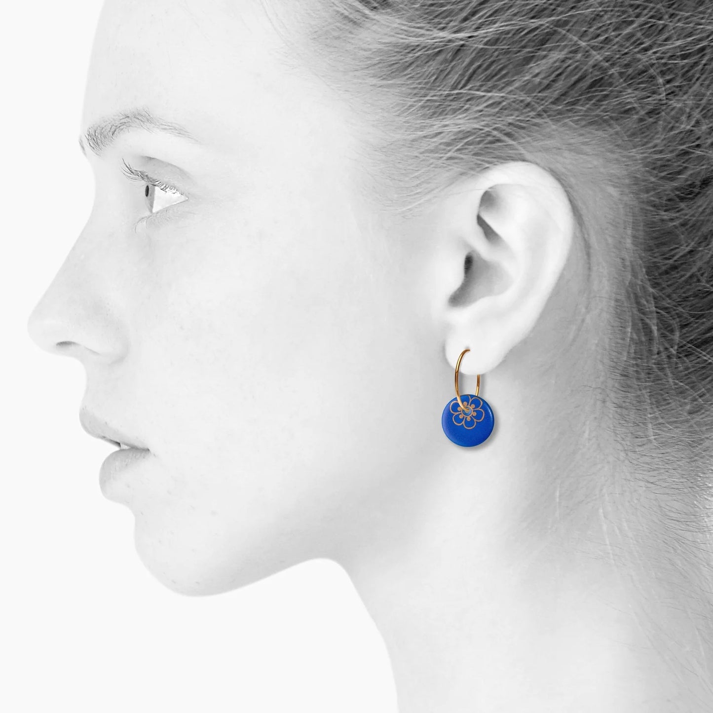 Flora earrings large creole. Royal Blue. Gilded sterling silver. Scherning Copenhagen